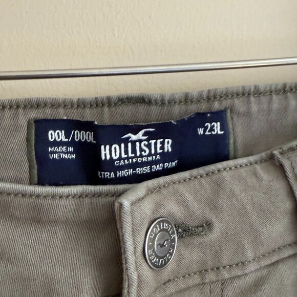 Hollister Ultra High-Rise Cargo Dad Pant - Picture 4 of 5